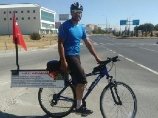 Arakanlılar için bisikleti ile Muş’tan Ankara’ya gidiyor