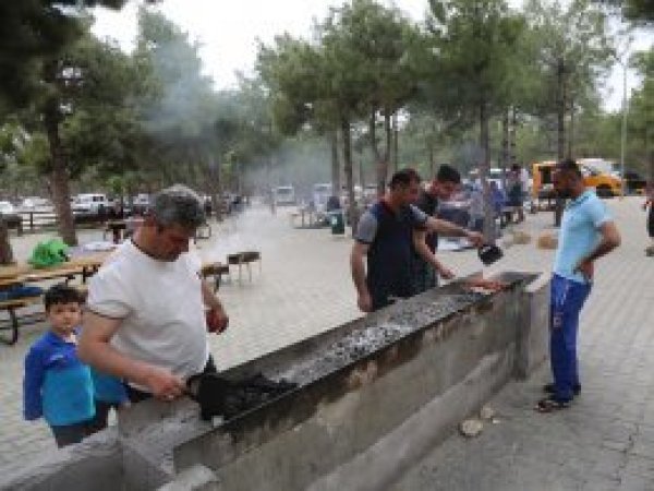 Dülük Tabiat Parkı bayram boyunca ziyaretçi akınına uğradı