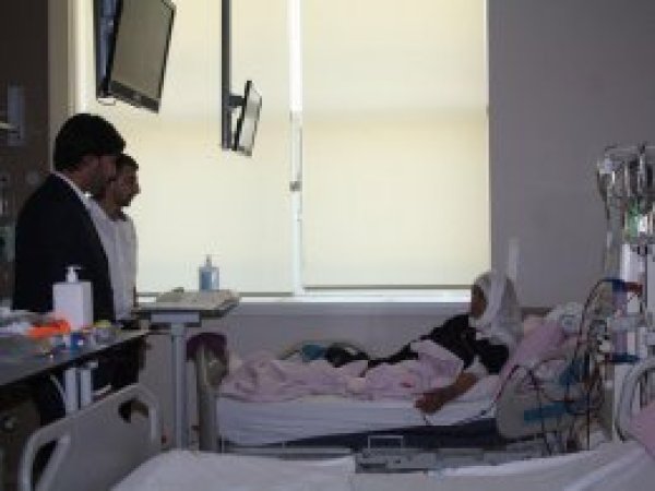 HÜDA PAR gençlik kollarından hastalara bayram ziyareti