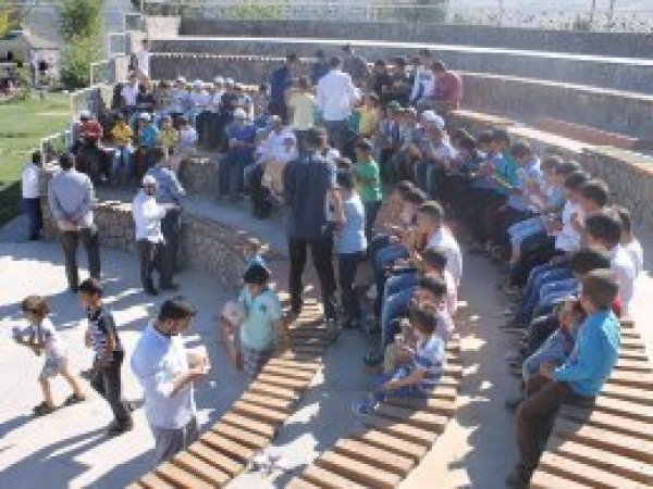 Muş Selam-Der çocukları parkta eğlendirdi