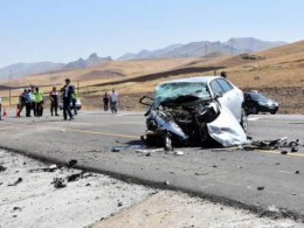Van'da trafik kazası: 6 ölü 3 yaralı