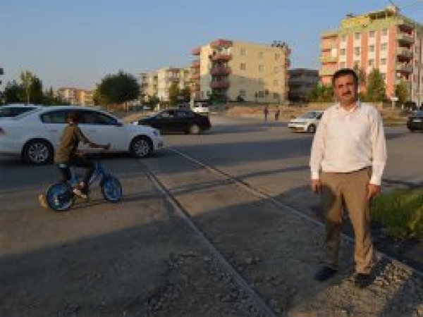 'Demiryolu güzergâhı il dışına çıkarılmalı'