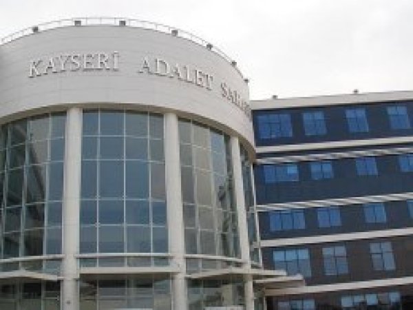 FETÖ derneği yöneticilerine 'örgüt üyeliği'nden hapis