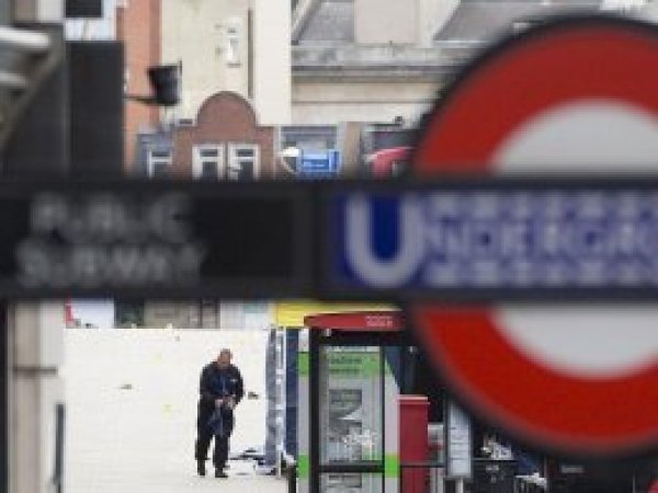 Londra metrosunda patlama