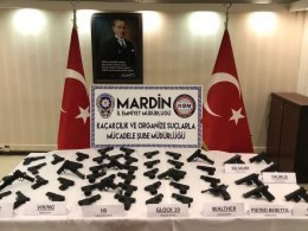 Mardin’de suikast silahları ele geçirildi