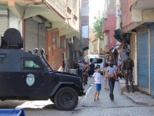 Sur’daki patlamaya ilişkin bir gözaltı