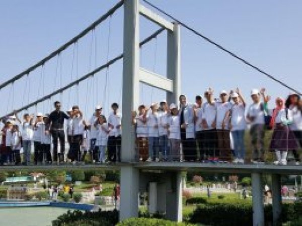 Van’lı yetim çocuklar İstanbul’da gezdirildi