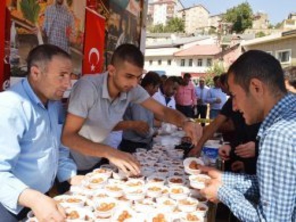 Bitlis'te 2 bin kişiye ahi lokması