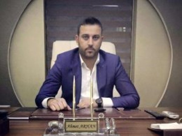 Kadın tartıştığı adamı bıçaklayarak öldürdü