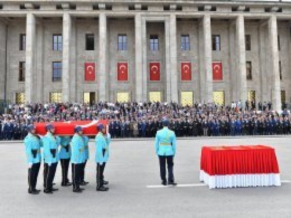 AK Parti Milletvekili Yüksel için cenaze töreni düzenledi