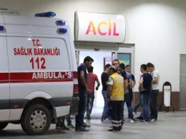 Ağrı'da PKK'liler minibüse ateş açtı: 3 ölü, 2 yaralı