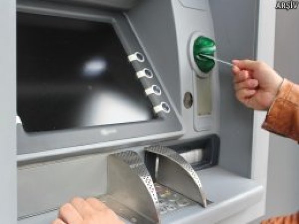 Bin 500 TL'yi ATM'de unuttu