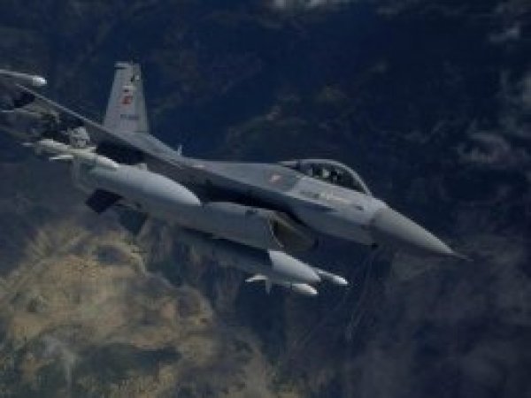 Hava harekatı ile 13 PKK'li öldürüldü