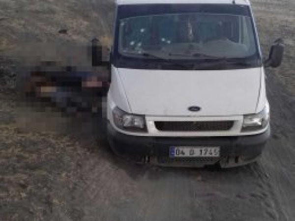 PKK'liler minibüse ateş açtı: 3 ölü, 2 yaralı