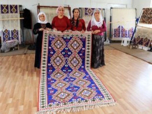 Tarihi Van kilimleri hayat buluyor