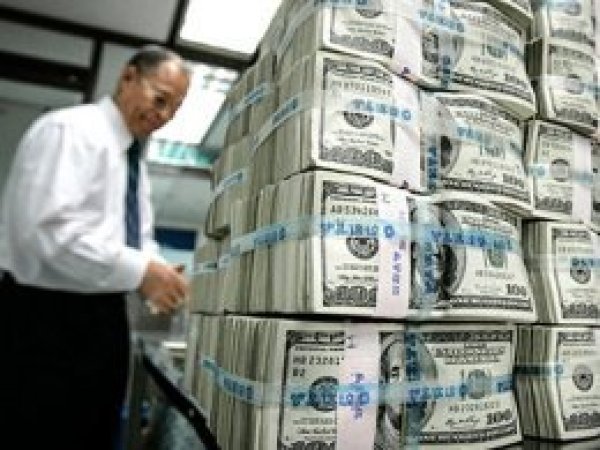 Türkiye'nin dış borcu gelirin yarısını aştı
