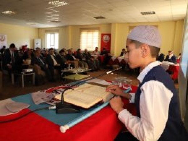 Kur’an-ı güzel okuma yarışması düzenlendi