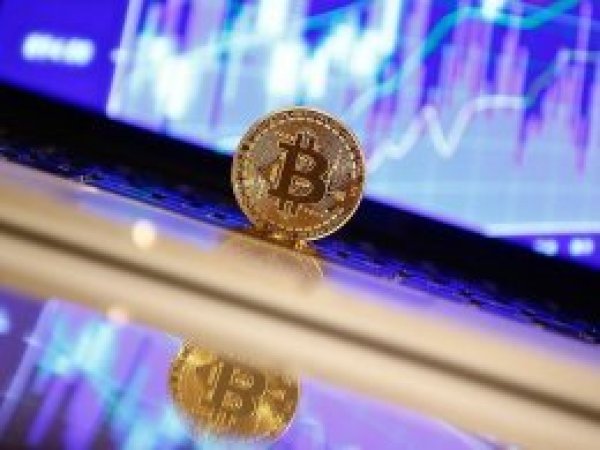 Ekonomi Bakanı'ndan 'kripto para' uyarısı
