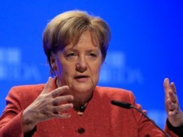 Merkel'den DİTİB ve İmam açıklaması