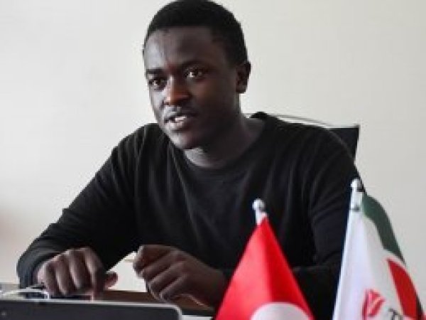 Kenyalı öğrenciler geleceklerini Türkiye'de arıyor