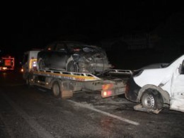 TEM'de zincirleme trafik kazası: 12 yaralı