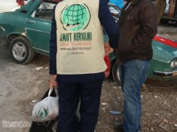 Umut Kervanı Malatya'da yardımlarını sürdürüyor