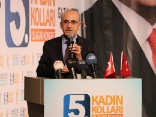 'Refah artışı en çok yüzde birlik kesime gidiyor'