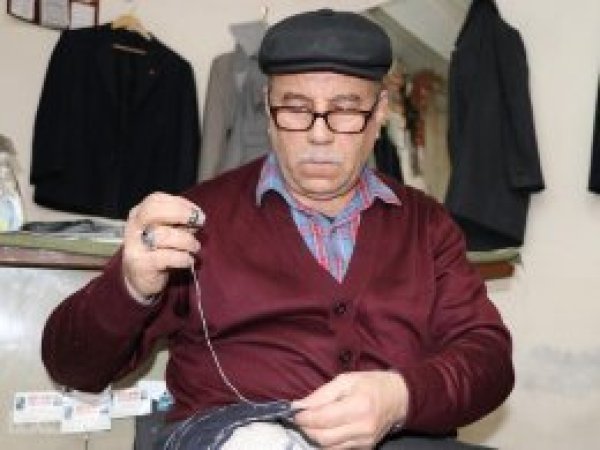 'Yarım asırdır iğne iplik elimden düşmedi'