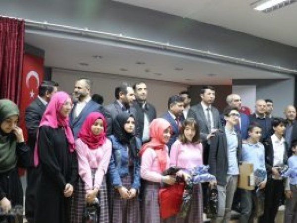 Kur’an Nesli Platformu meal sınavı ödülleri verildi