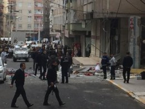 Diyarbakır'daki patlamada bir kişi hayatını kaybetti