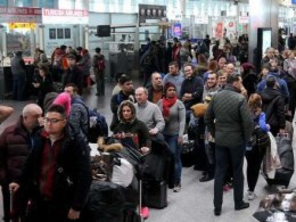 Havayolu yolcu sayısı 2 ayda 28 milyona yaklaştı
