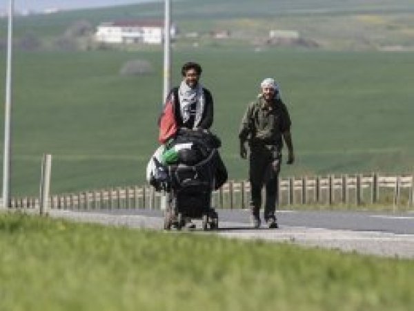 Filistin için İsveç'ten yola çıkan Ladraa İstanbul'da