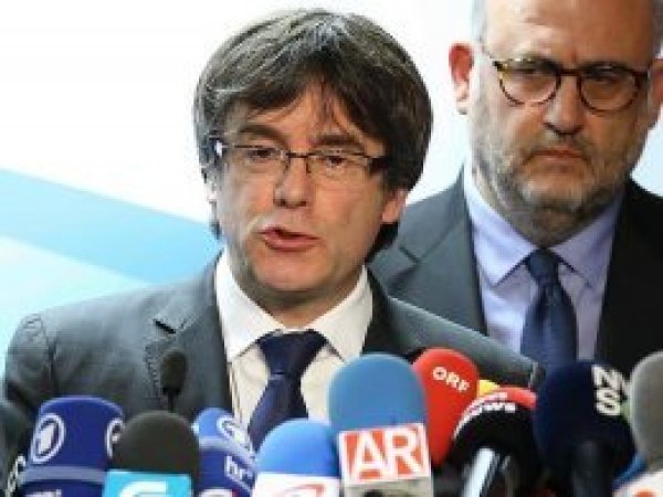 Eski Katalan lider Puigdemont'un tutukluluk hali sürecek