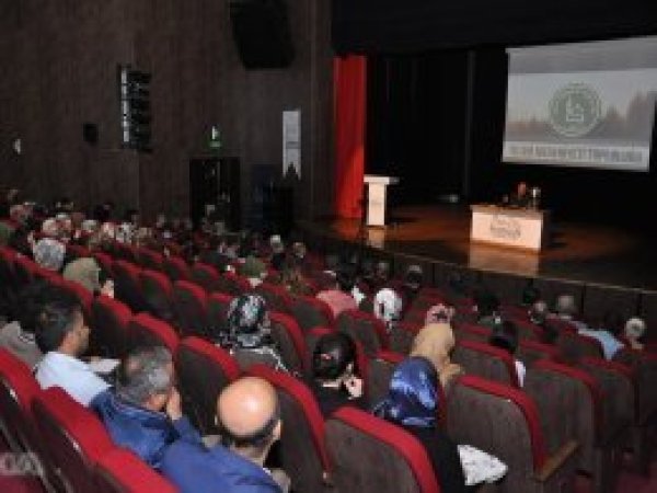 'Hazreti Ömer’in Adaleti' konferansı verildi