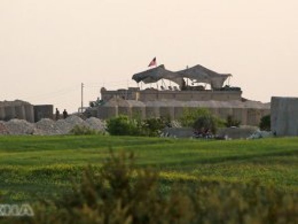 ABD takviye asker gönderdiği Menbic'te iki üs inşa ediyor