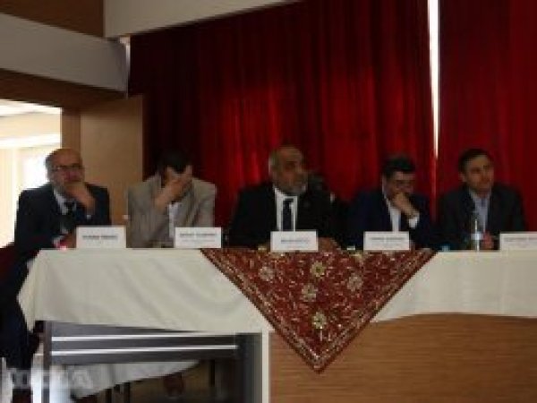 Arapça şiir ve metin okuma yarışması