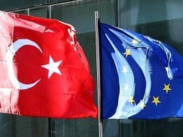 Türkiye-AB heyetleri vize serbestisini görüşecek