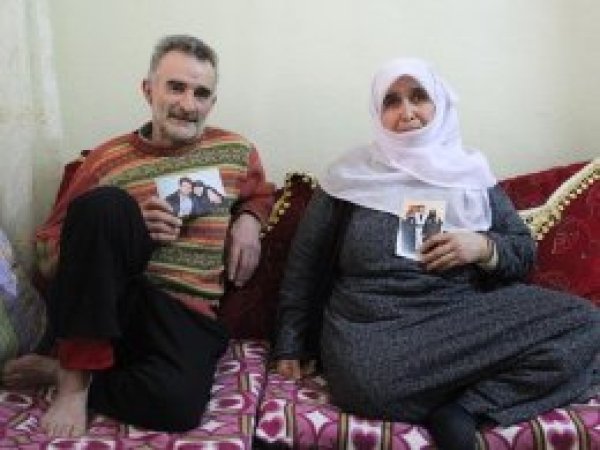 Yusufî mahkumun babası trafik kazasında hayatını kaybetti