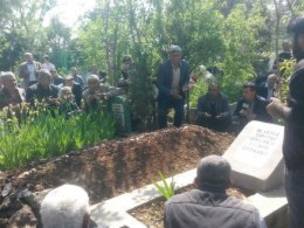 'Babam hicrette olan kardeşimin hasretiyle vefat etti'