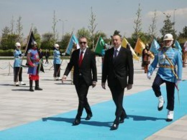 Azerbaycan Cumhurbaşkanı Aliyev Cumhurbaşkanlığı Külliyesinde
