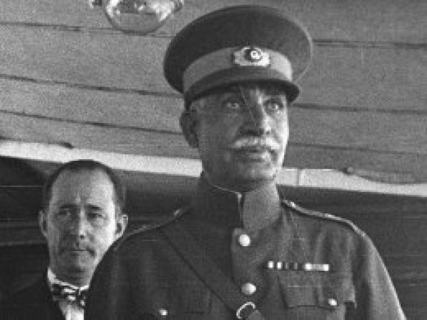 İran'da 'Şah Rıza'nın mumyası bulundu' iddiası