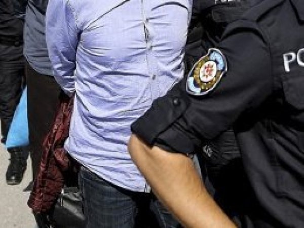 Interpol'un kırmızı bültenle aradığı IŞİD'liler Bursa'da yakalandı