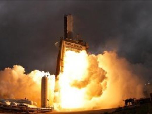 SpaceX, 10 haberleşme uydusunu yörüngeye gönderdi