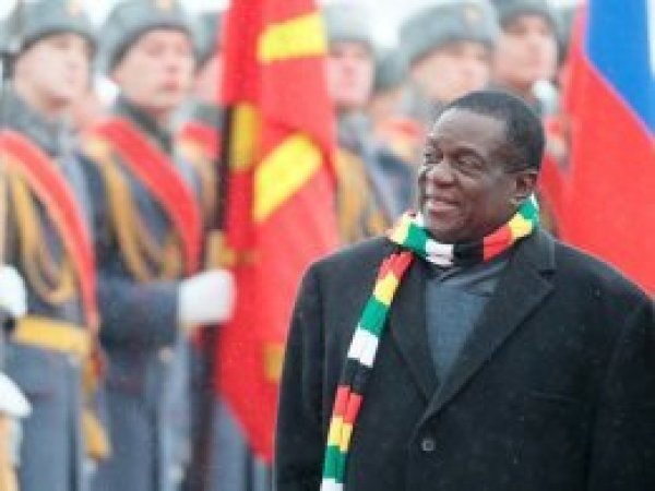 Zimbabve Rusya'dan yardım arayışında