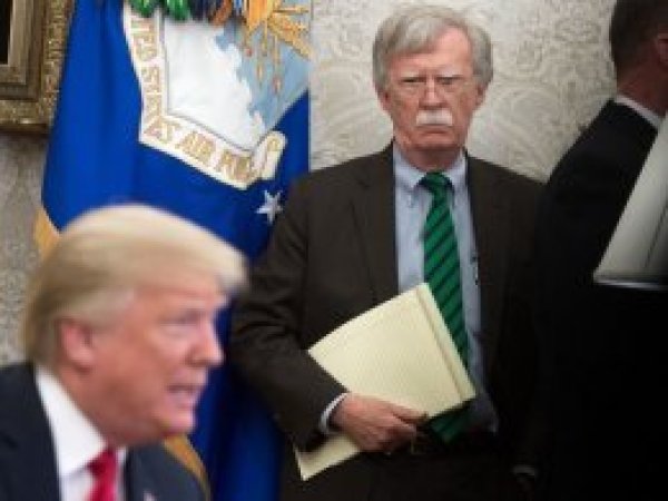 "John Bolton İran'ı bombalamak istiyor"