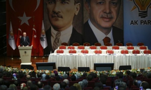 Erdoğan: Operasyonu işgal olarak nitelerseniz kapıları açar mültecileri göndeririz
