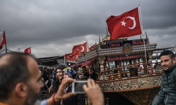 Eminönü’ndeki balık ekmek satan işyerleri boşaltılacak