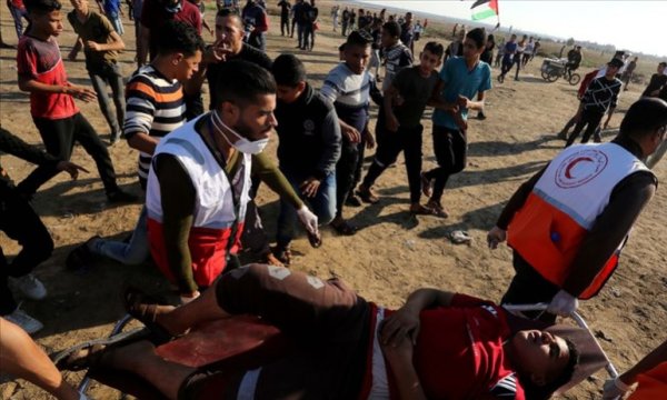 İsrail askerleri Gazze sınırında 96 Filistinliyi yaraladı