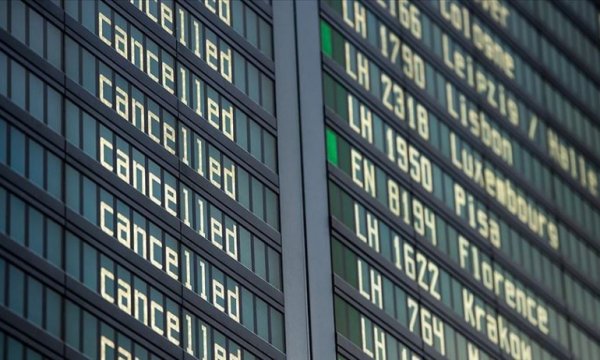 Lufthansa grev nedeniyle bin 300 uçuşunu iptal etti