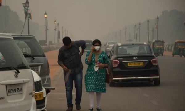 Yeni Delhi'de hava kirliliği 'tehlikeli' seviyede